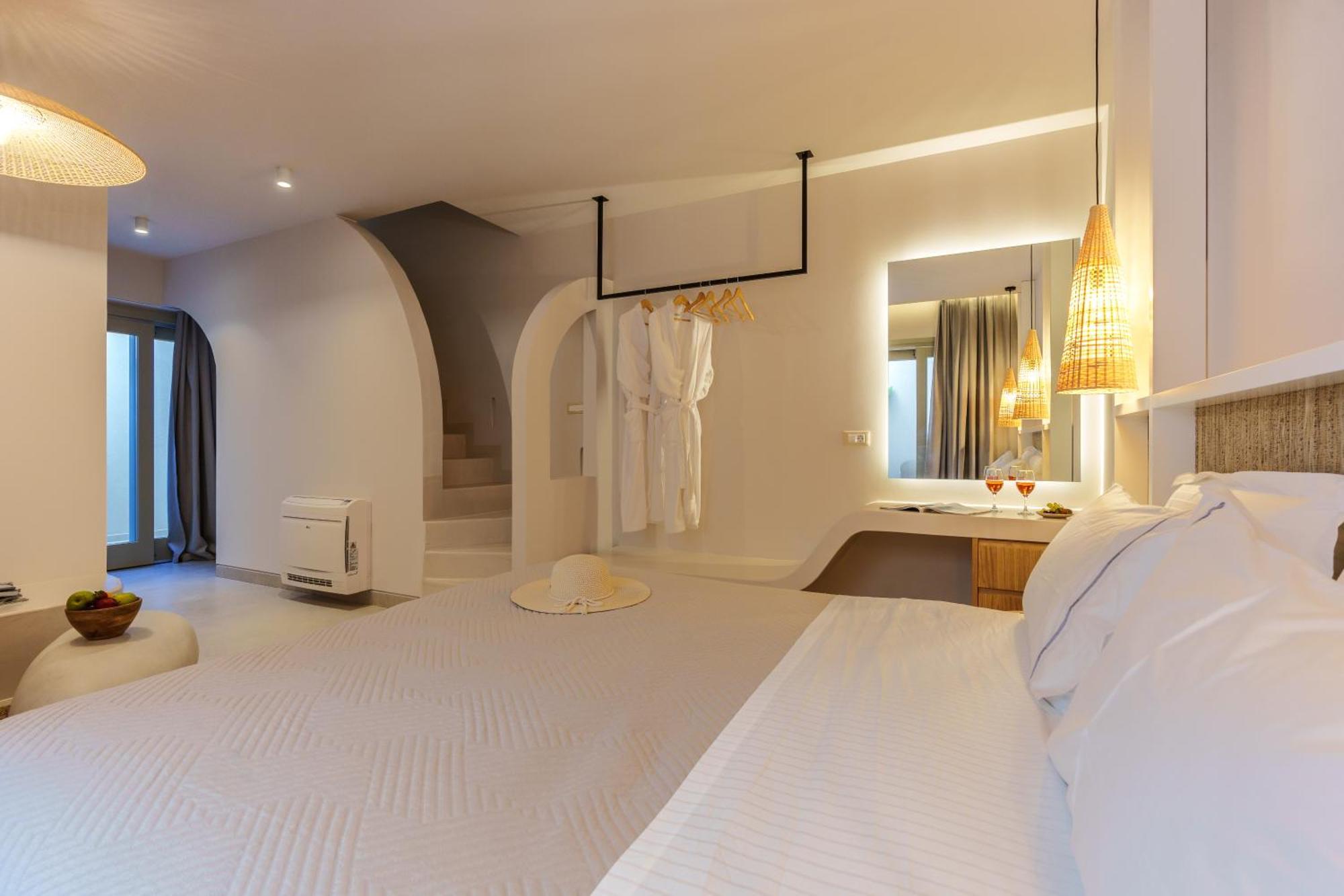 Halo Santorini - Living Experience Villa คาร์เทราดอส ภายนอก รูปภาพ