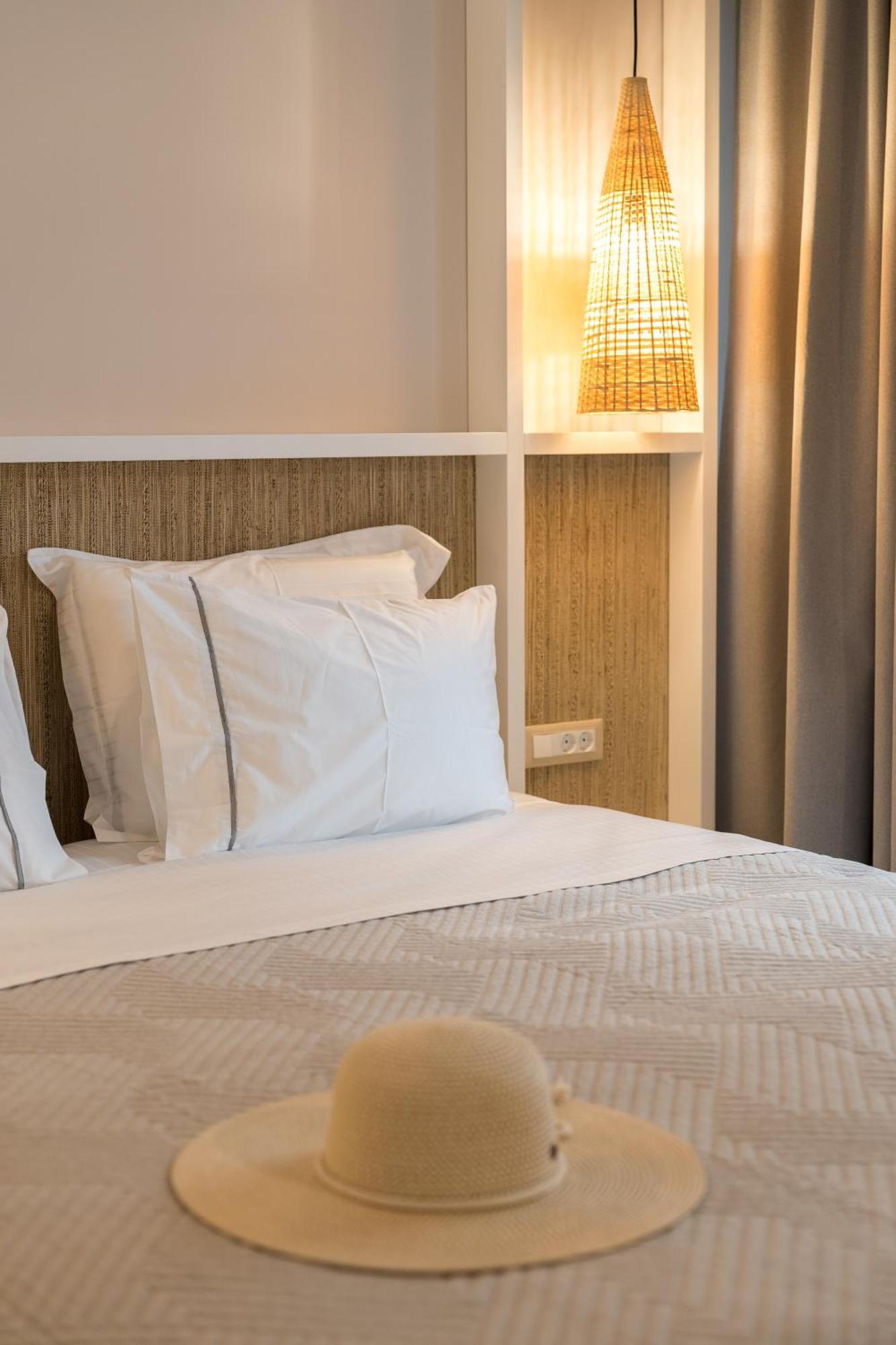 Halo Santorini - Living Experience Villa คาร์เทราดอส ภายนอก รูปภาพ